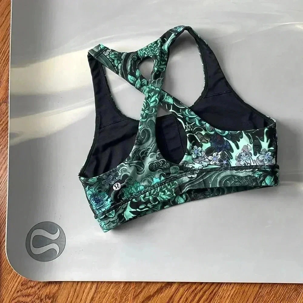 Lululemon I 6